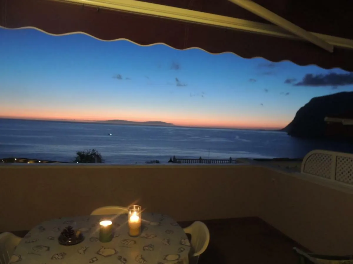 Romantic Retreat With Marine View アカンティラド・デ・ロス・ヒガンテス アパート